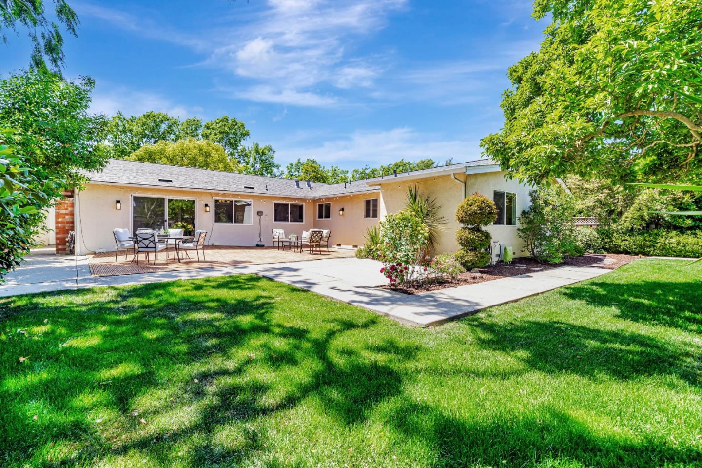 Detail Gallery Image 34 of 43 For 1536 Saint Helena Dr, Danville,  CA 94526 - 4 Beds | 3 Baths