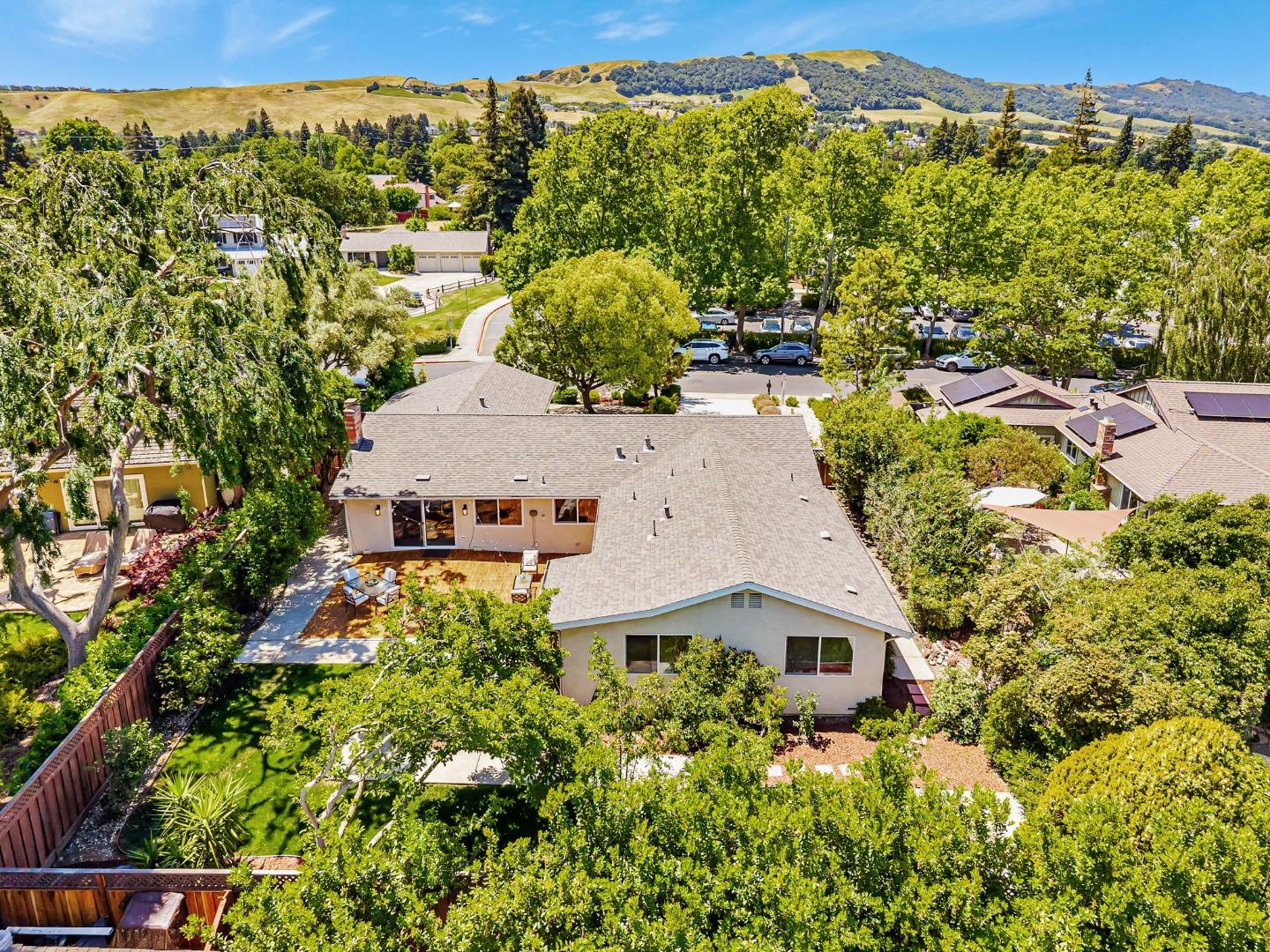 Detail Gallery Image 41 of 43 For 1536 Saint Helena Dr, Danville,  CA 94526 - 4 Beds | 3 Baths