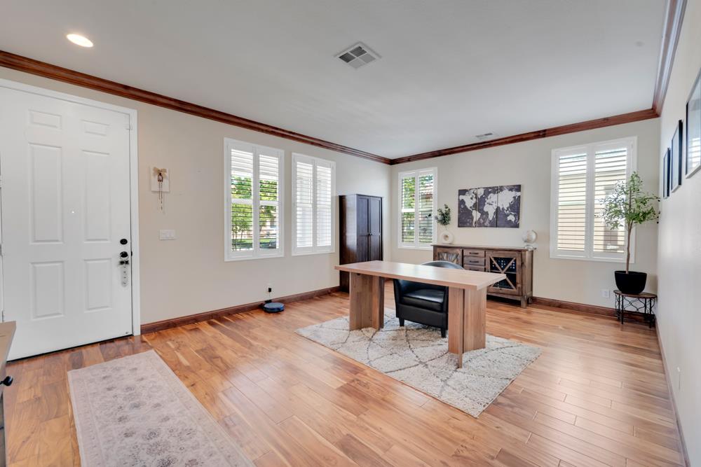 Detail Gallery Image 25 of 51 For 2369 S Creekside Dr, Los Banos,  CA 93635 - 3 Beds | 2/1 Baths