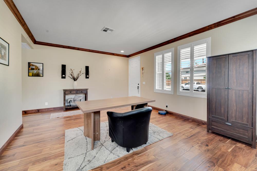 Detail Gallery Image 26 of 51 For 2369 S Creekside Dr, Los Banos,  CA 93635 - 3 Beds | 2/1 Baths