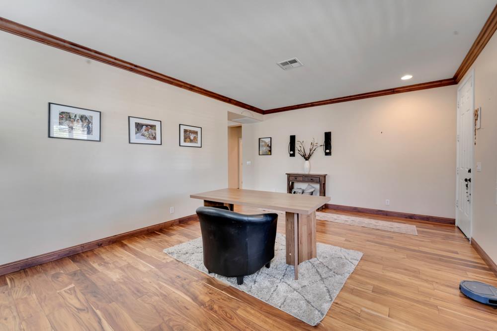 Detail Gallery Image 27 of 51 For 2369 S Creekside Dr, Los Banos,  CA 93635 - 3 Beds | 2/1 Baths