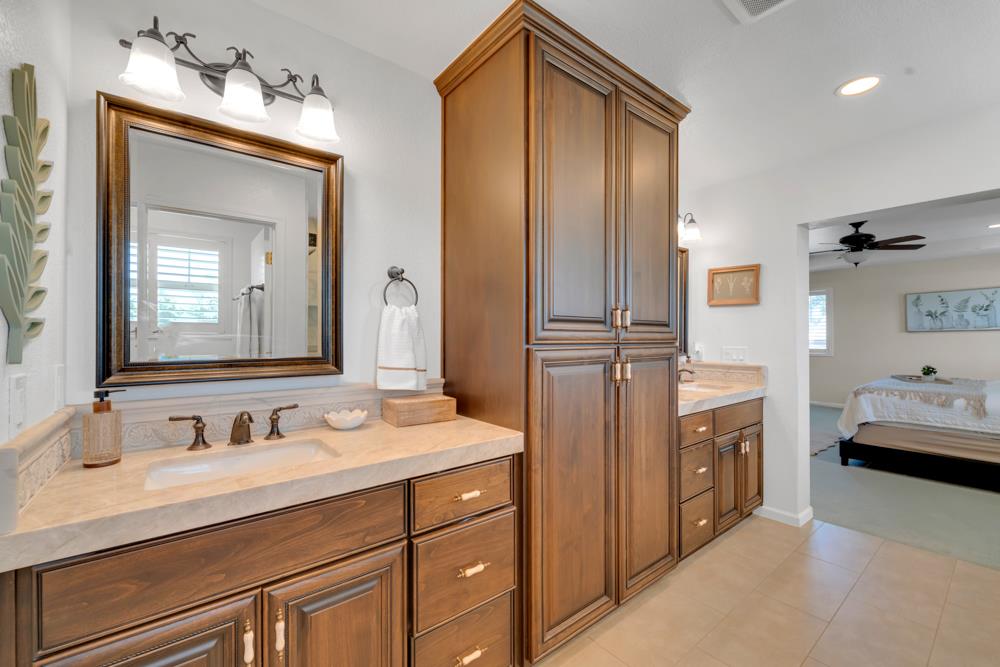 Detail Gallery Image 46 of 51 For 2369 S Creekside Dr, Los Banos,  CA 93635 - 3 Beds | 2/1 Baths