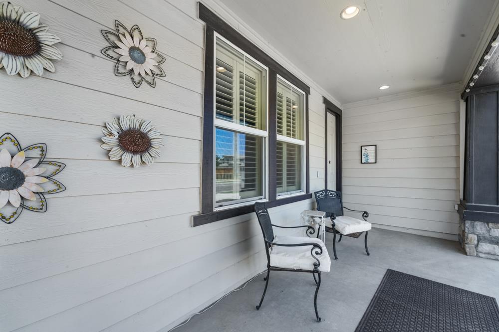 Detail Gallery Image 8 of 51 For 2369 S Creekside Dr, Los Banos,  CA 93635 - 3 Beds | 2/1 Baths