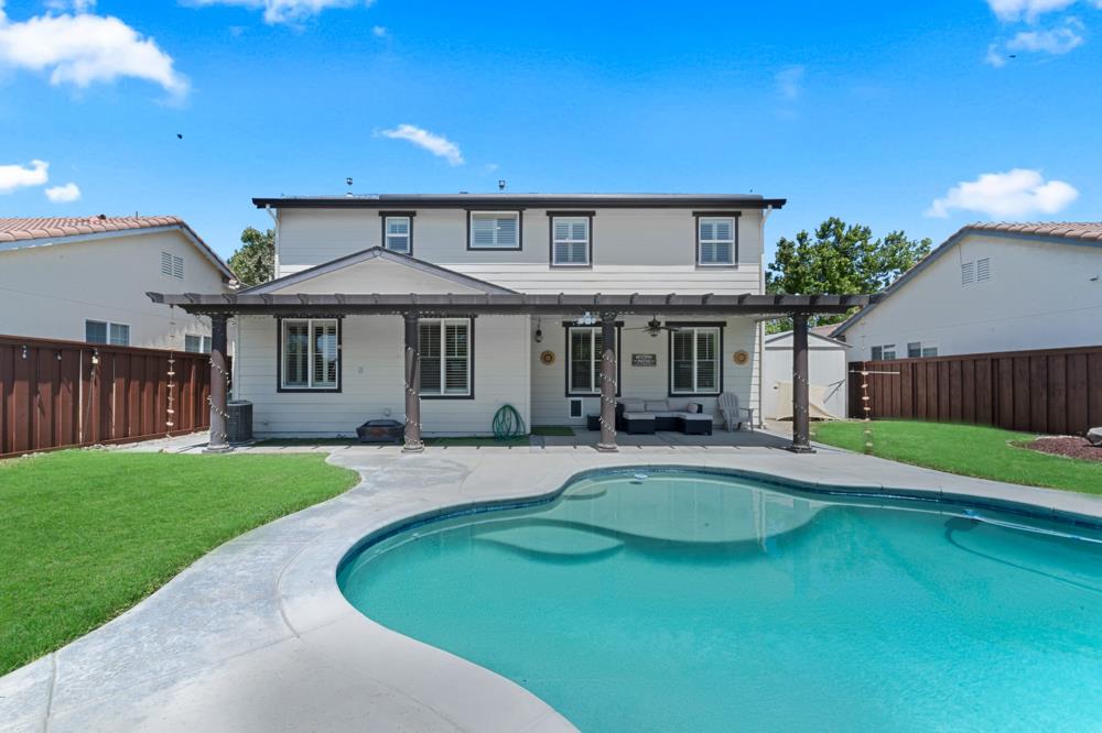 Detail Gallery Image 9 of 51 For 2369 S Creekside Dr, Los Banos,  CA 93635 - 3 Beds | 2/1 Baths