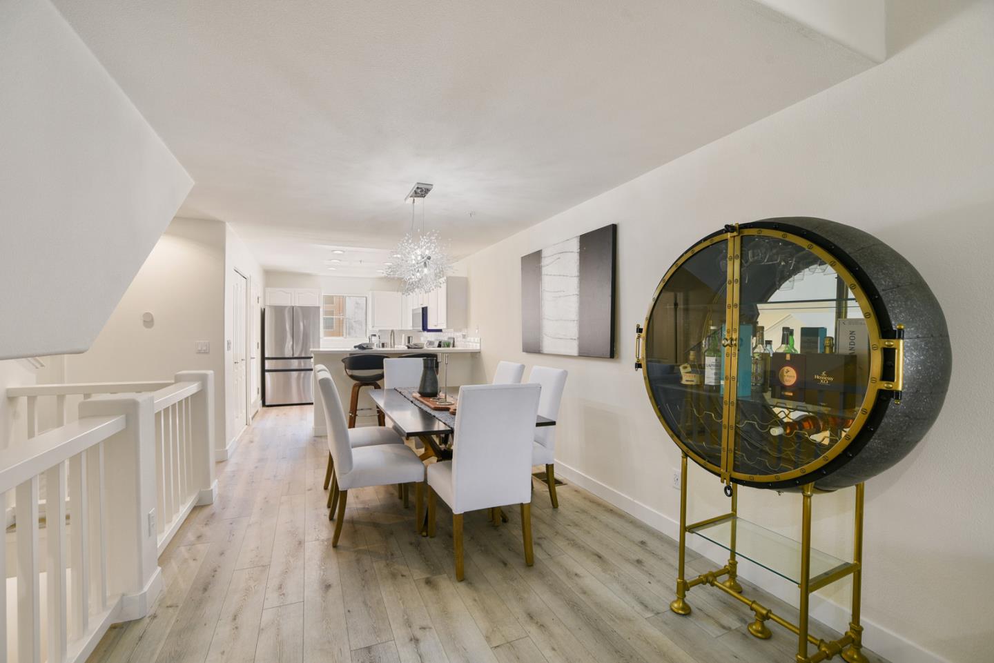 Detail Gallery Image 2 of 22 For 989 Asilomar Ter #4,  Sunnyvale,  CA 94086 - 3 Beds | 3/1 Baths