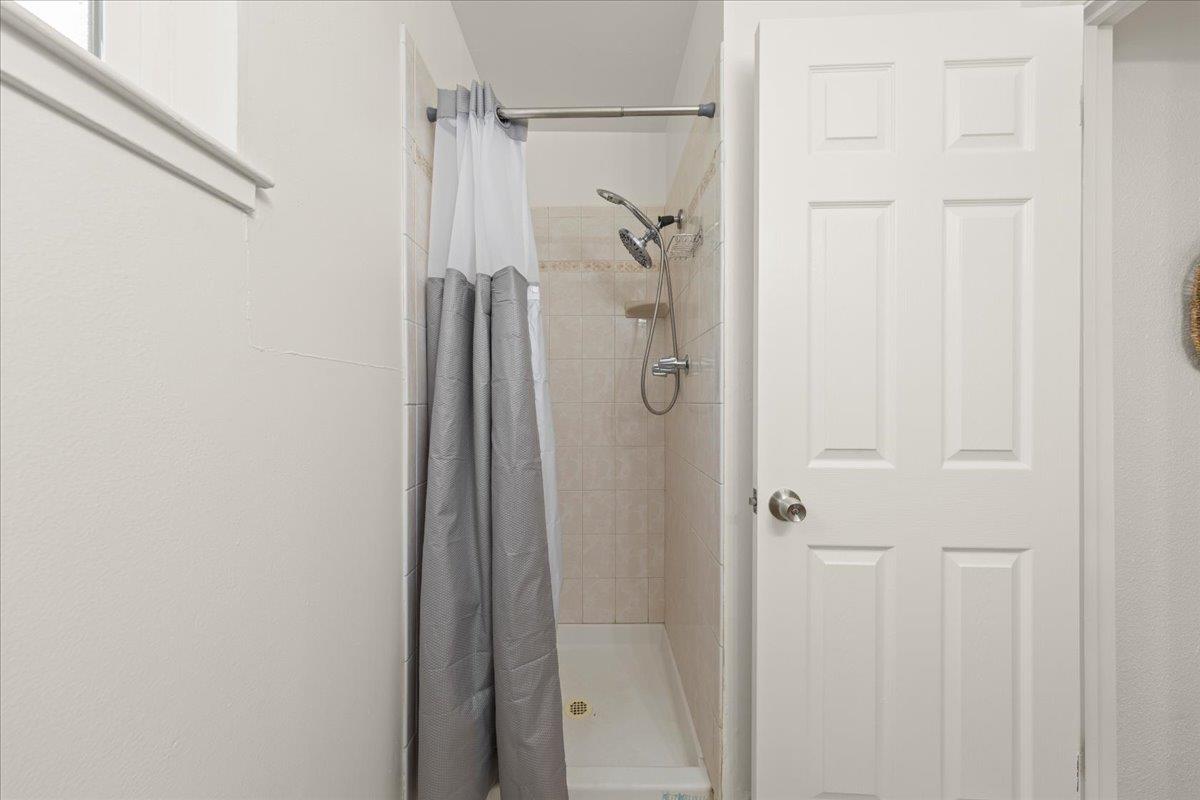 Detail Gallery Image 26 of 34 For 2804 Steinhart Ct, Santa Clara,  CA 95051 - 3 Beds | 2 Baths