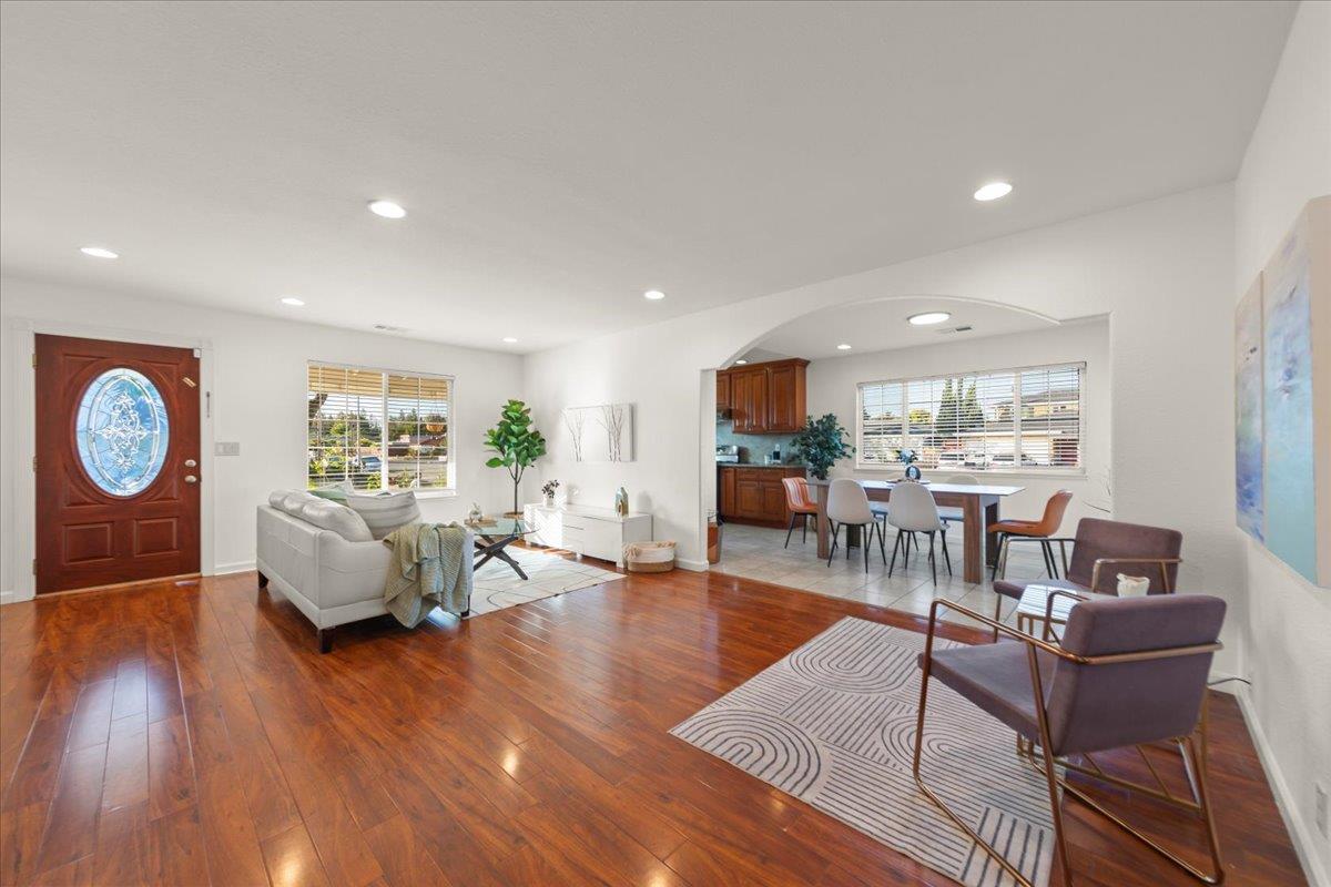 Detail Gallery Image 9 of 34 For 2804 Steinhart Ct, Santa Clara,  CA 95051 - 3 Beds | 2 Baths