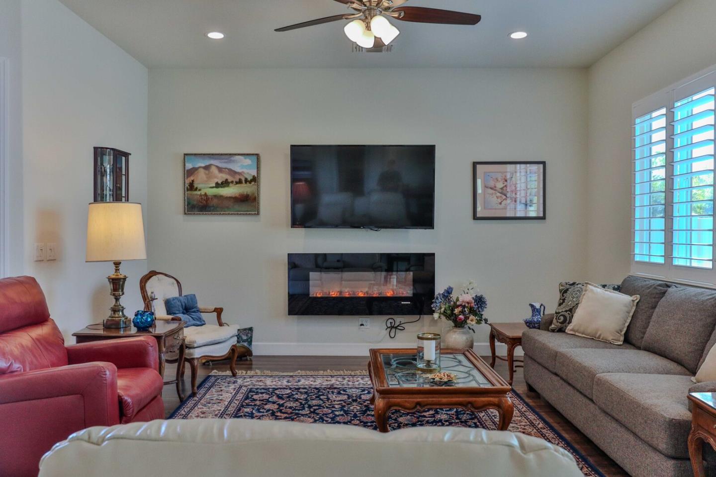 Detail Gallery Image 16 of 94 For 2671 Glen Echo Ln, Manteca,  CA 95336 - 3 Beds | 2 Baths