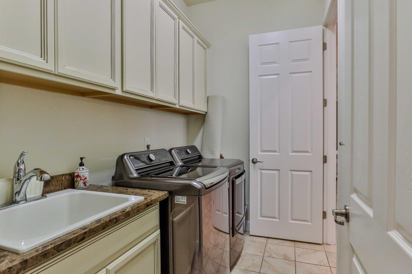 Detail Gallery Image 29 of 94 For 2671 Glen Echo Ln, Manteca,  CA 95336 - 3 Beds | 2 Baths