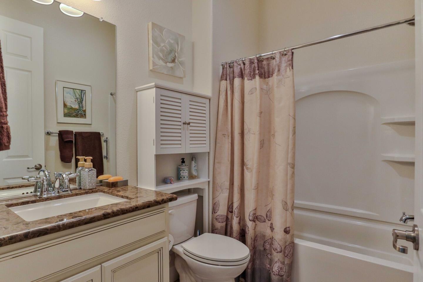 Detail Gallery Image 34 of 94 For 2671 Glen Echo Ln, Manteca,  CA 95336 - 3 Beds | 2 Baths