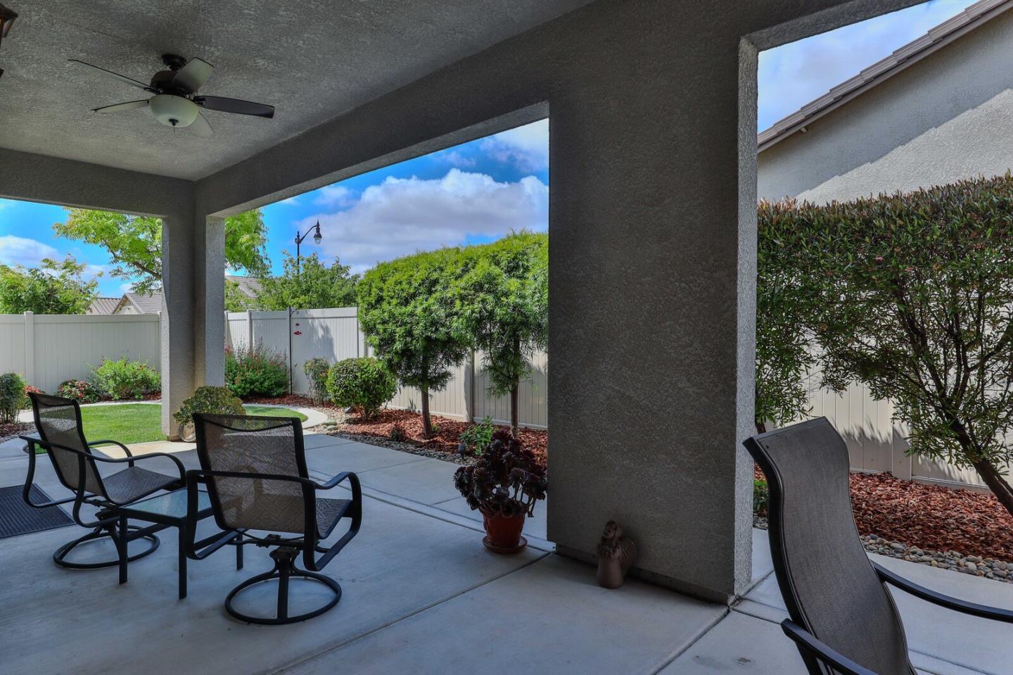 Detail Gallery Image 38 of 94 For 2671 Glen Echo Ln, Manteca,  CA 95336 - 3 Beds | 2 Baths