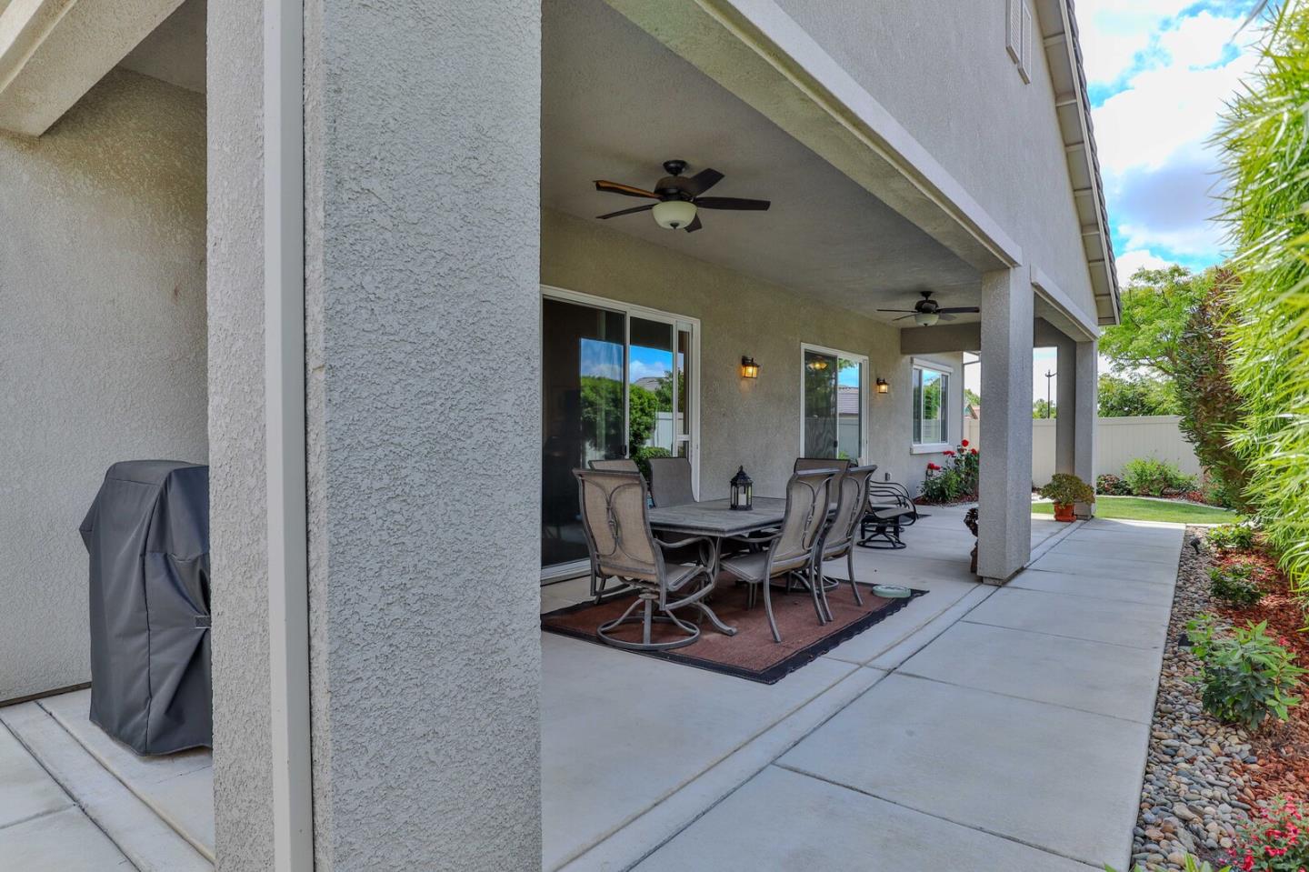 Detail Gallery Image 43 of 94 For 2671 Glen Echo Ln, Manteca,  CA 95336 - 3 Beds | 2 Baths