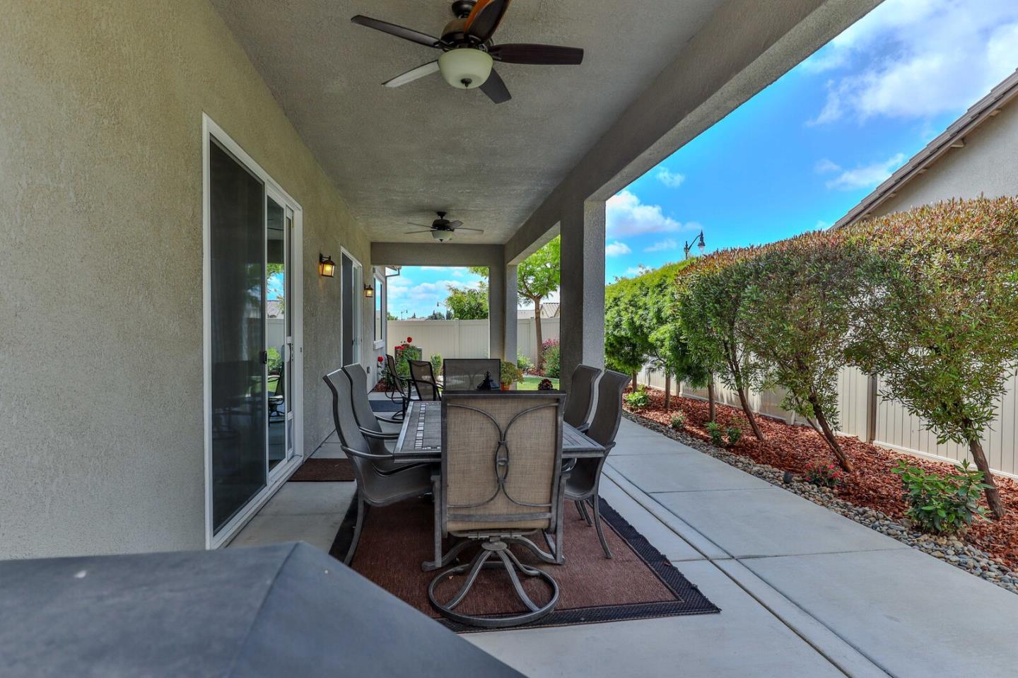 Detail Gallery Image 44 of 94 For 2671 Glen Echo Ln, Manteca,  CA 95336 - 3 Beds | 2 Baths