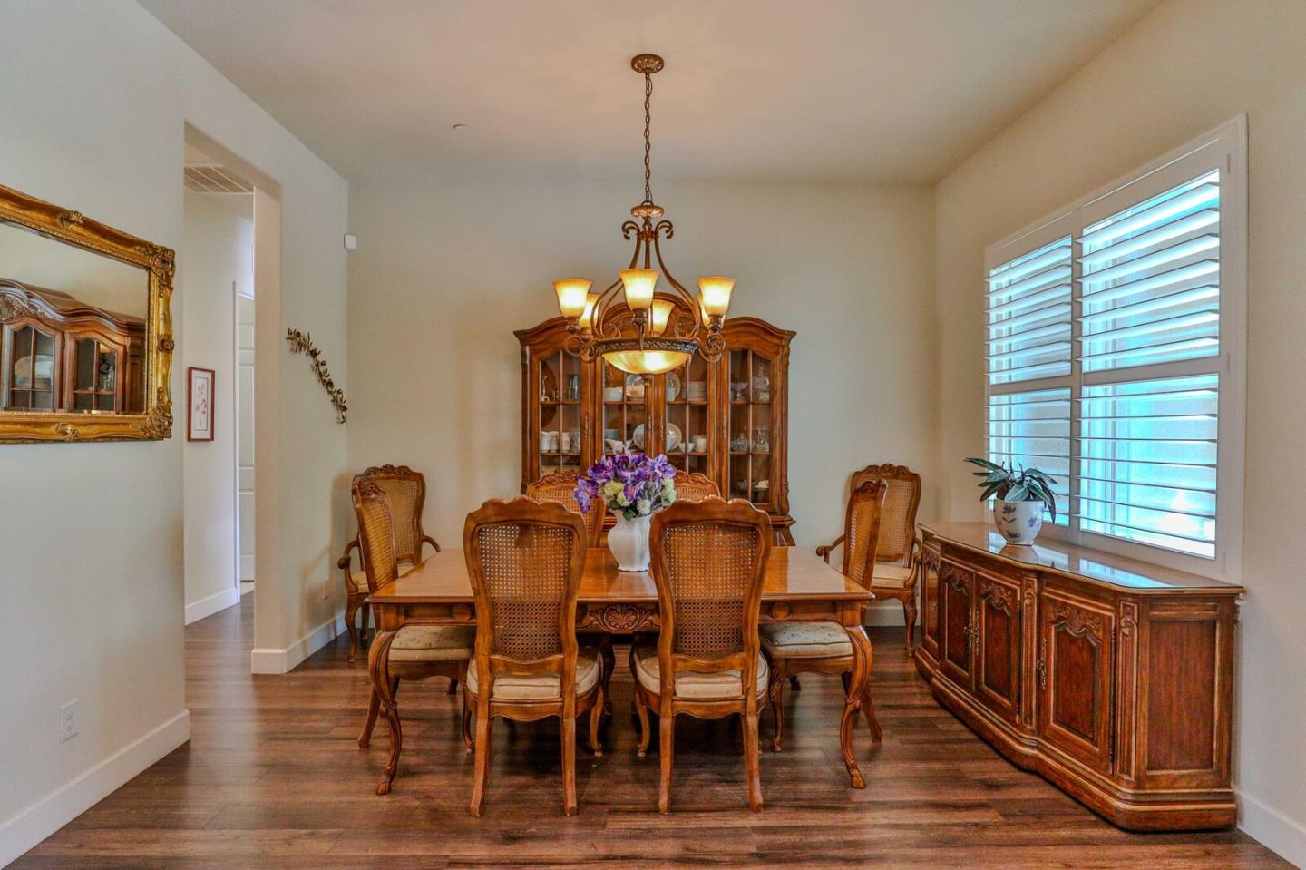 Detail Gallery Image 6 of 94 For 2671 Glen Echo Ln, Manteca,  CA 95336 - 3 Beds | 2 Baths