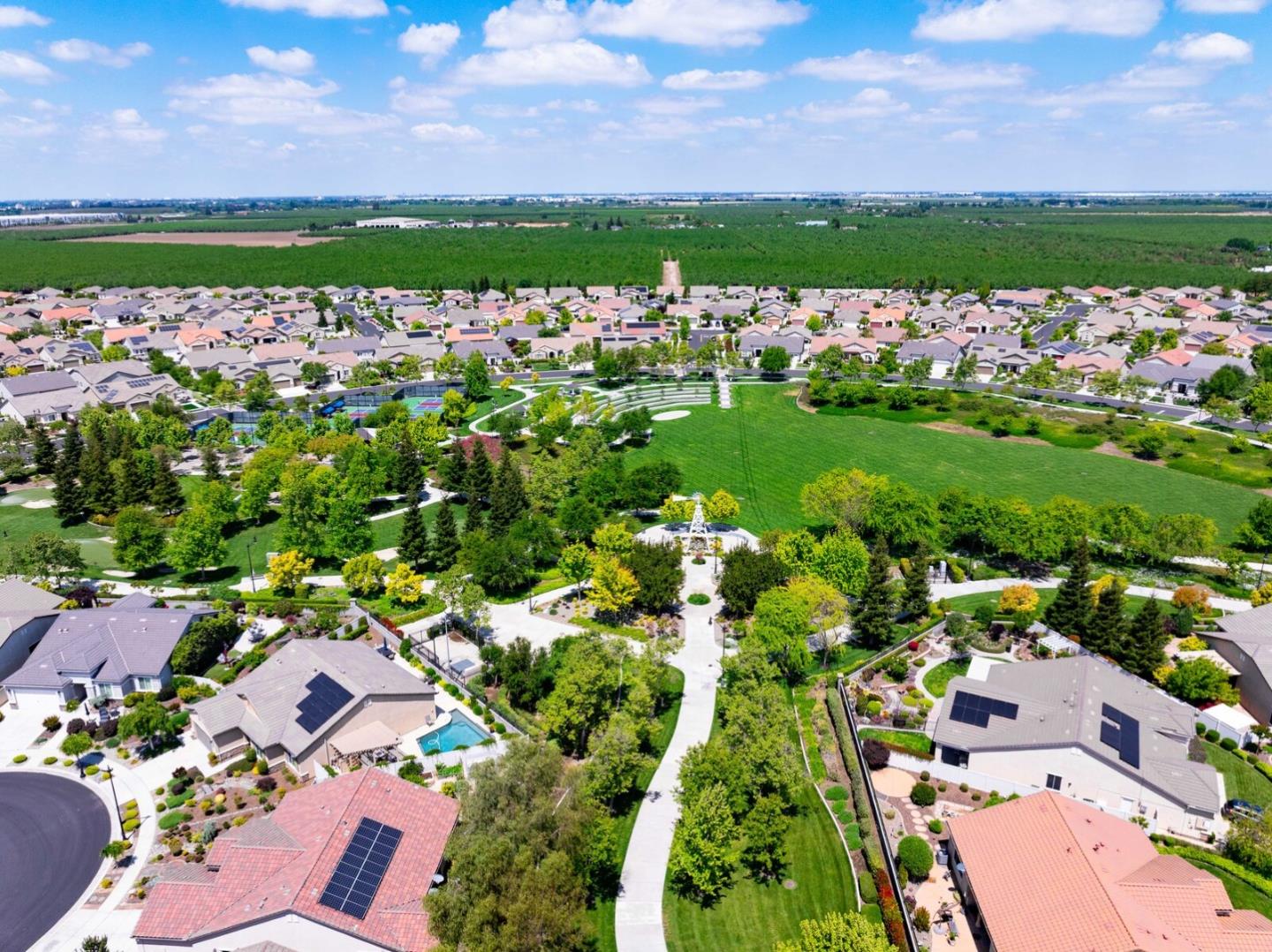 Detail Gallery Image 60 of 94 For 2671 Glen Echo Ln, Manteca,  CA 95336 - 3 Beds | 2 Baths