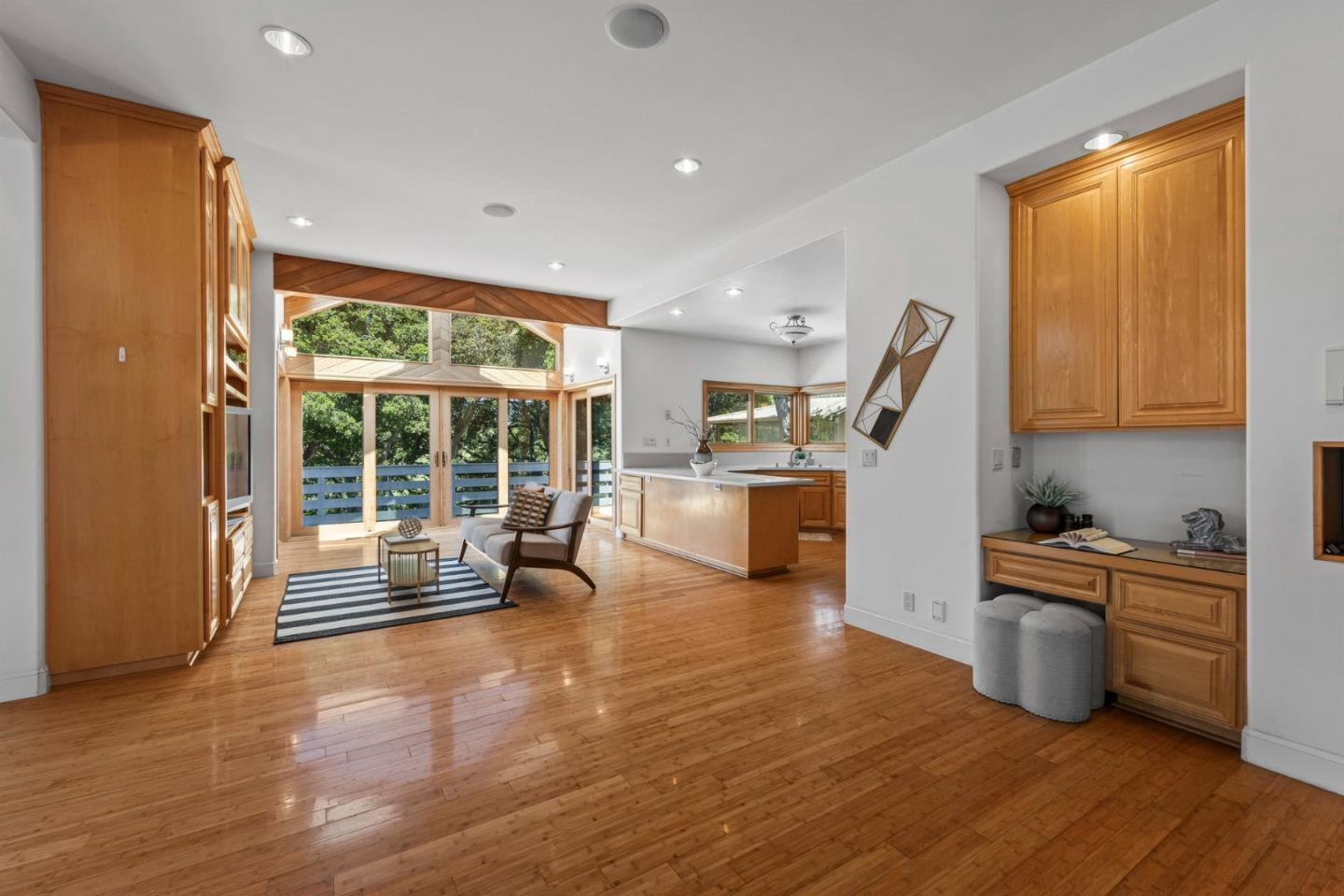 Detail Gallery Image 13 of 56 For 229 Payne Rd, San Juan Bautista,  CA 95045 - 2 Beds | 3/1 Baths