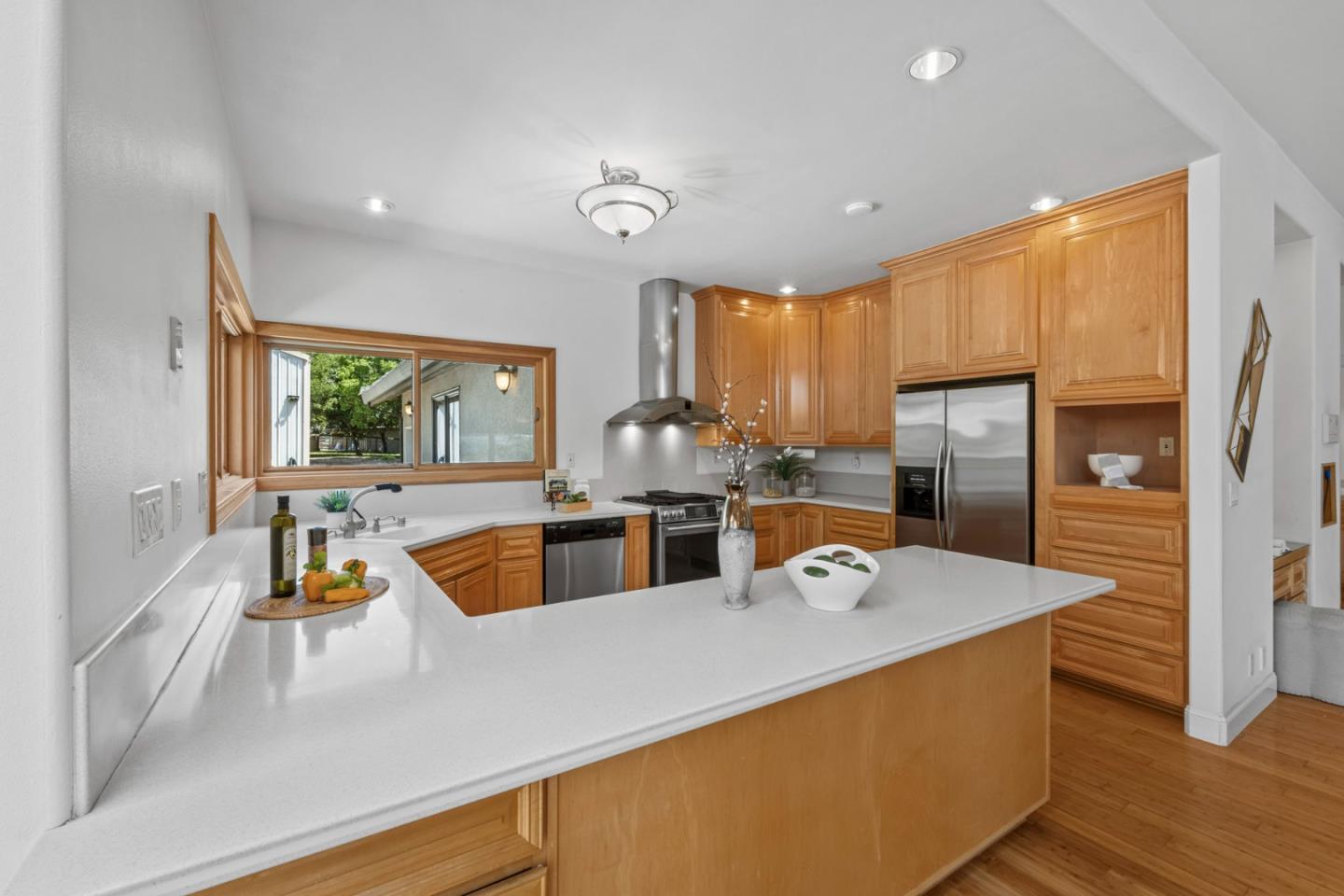 Detail Gallery Image 17 of 56 For 229 Payne Rd, San Juan Bautista,  CA 95045 - 2 Beds | 3/1 Baths