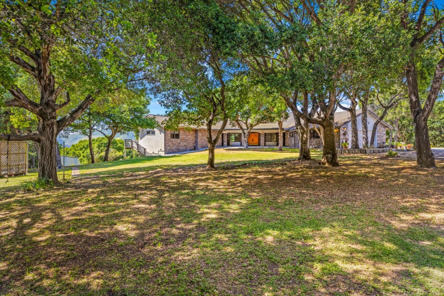 Detail Gallery Image 2 of 56 For 229 Payne Rd, San Juan Bautista,  CA 95045 - 2 Beds | 3/1 Baths