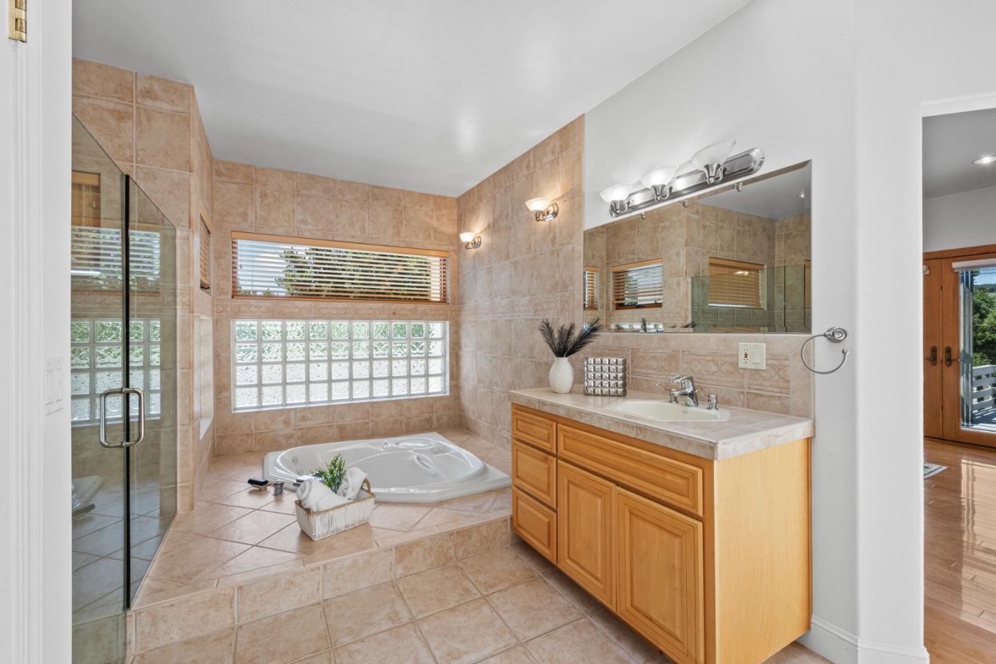 Detail Gallery Image 24 of 56 For 229 Payne Rd, San Juan Bautista,  CA 95045 - 2 Beds | 3/1 Baths