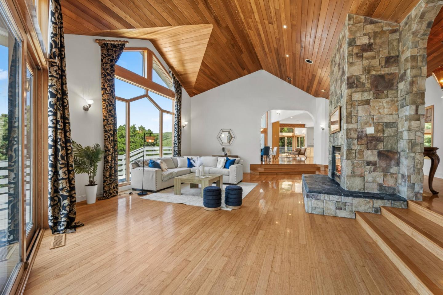 Detail Gallery Image 7 of 56 For 229 Payne Rd, San Juan Bautista,  CA 95045 - 2 Beds | 3/1 Baths
