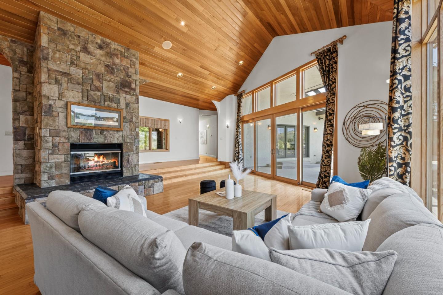 Detail Gallery Image 9 of 56 For 229 Payne Rd, San Juan Bautista,  CA 95045 - 2 Beds | 3/1 Baths