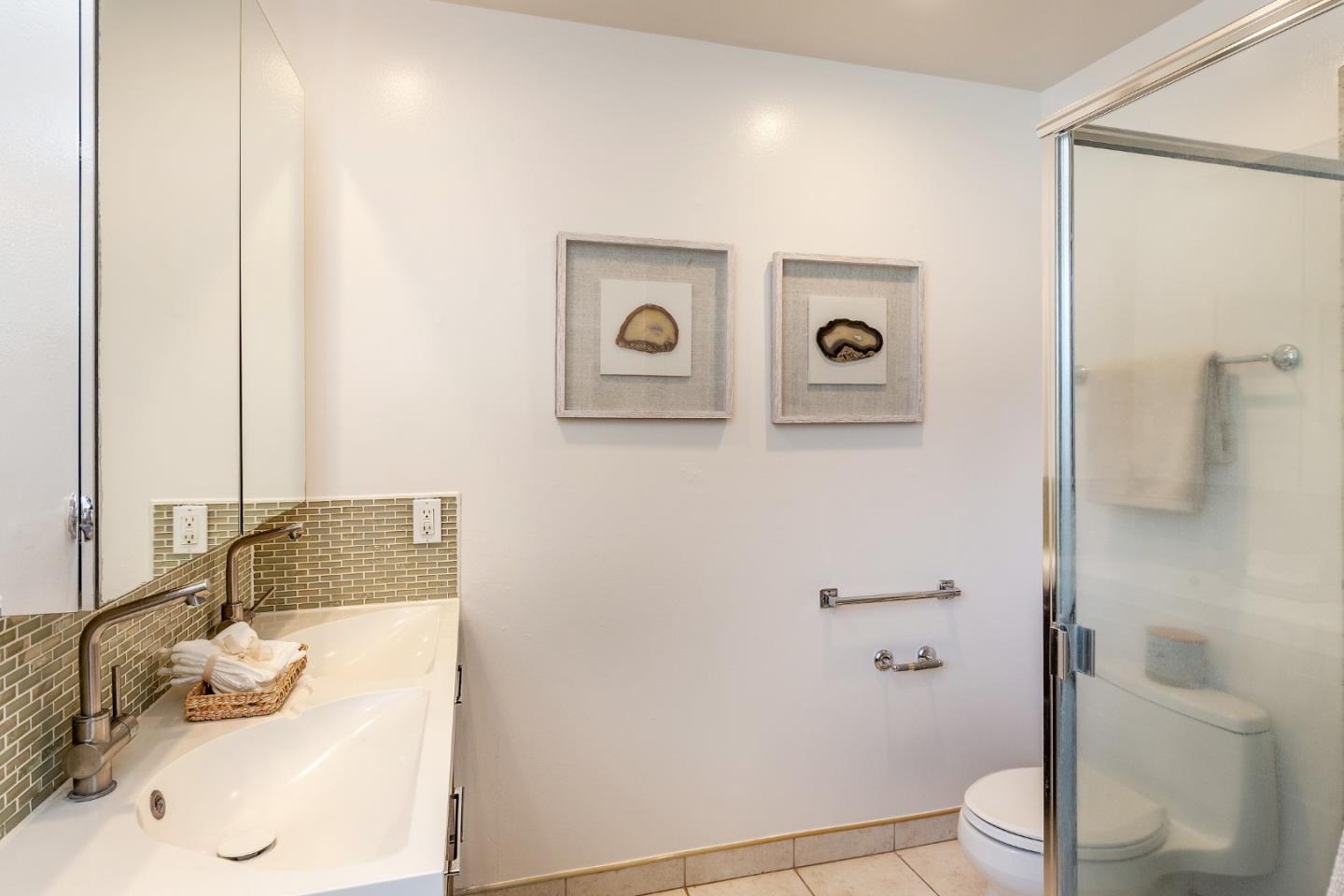Detail Gallery Image 11 of 19 For 254 Omira Dr, San Jose,  CA 95123 - 4 Beds | 2 Baths