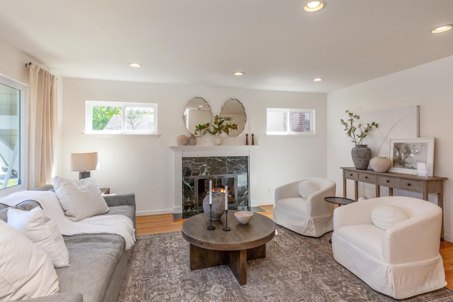 Detail Gallery Image 2 of 19 For 254 Omira Dr, San Jose,  CA 95123 - 4 Beds | 2 Baths