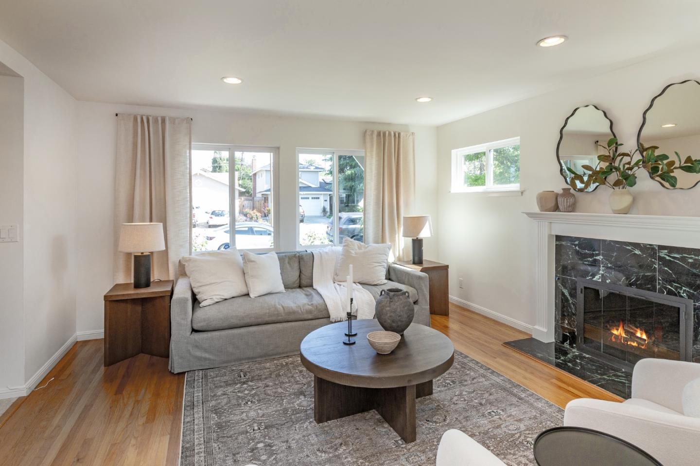 Detail Gallery Image 3 of 19 For 254 Omira Dr, San Jose,  CA 95123 - 4 Beds | 2 Baths