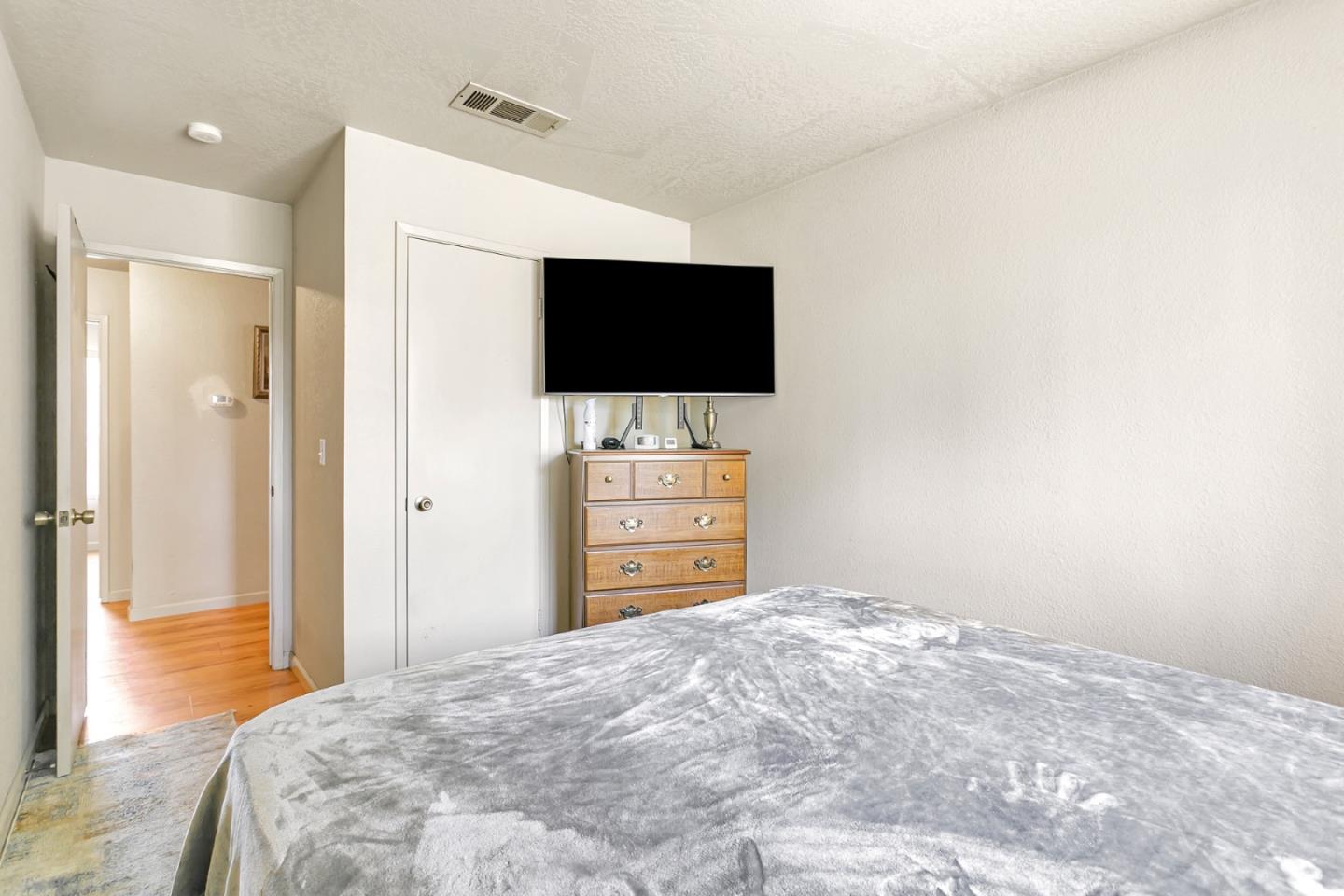 Detail Gallery Image 13 of 21 For 9124 Connell Ct, Gilroy,  CA 95020 - 4 Beds | 2 Baths