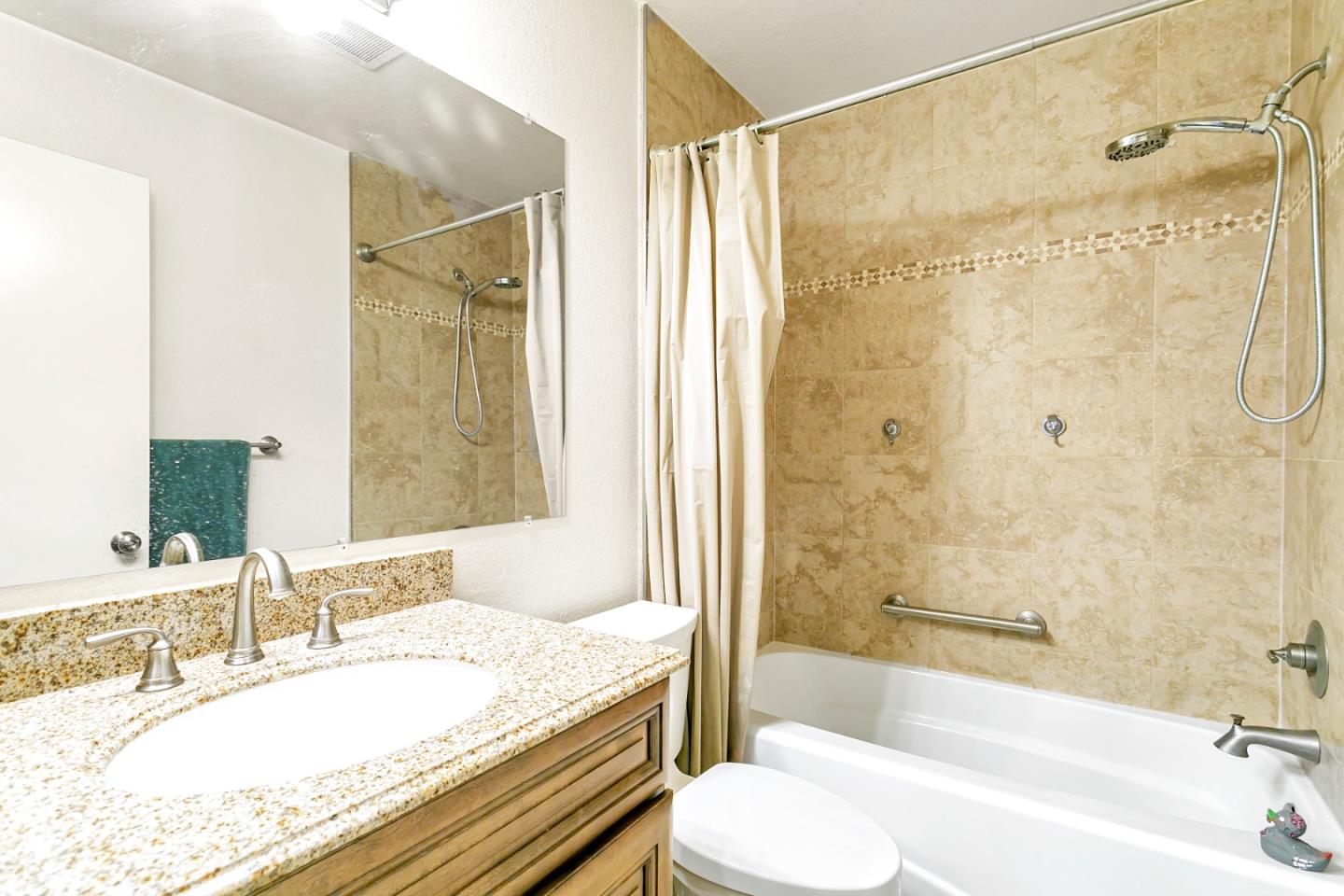 Detail Gallery Image 14 of 21 For 9124 Connell Ct, Gilroy,  CA 95020 - 4 Beds | 2 Baths