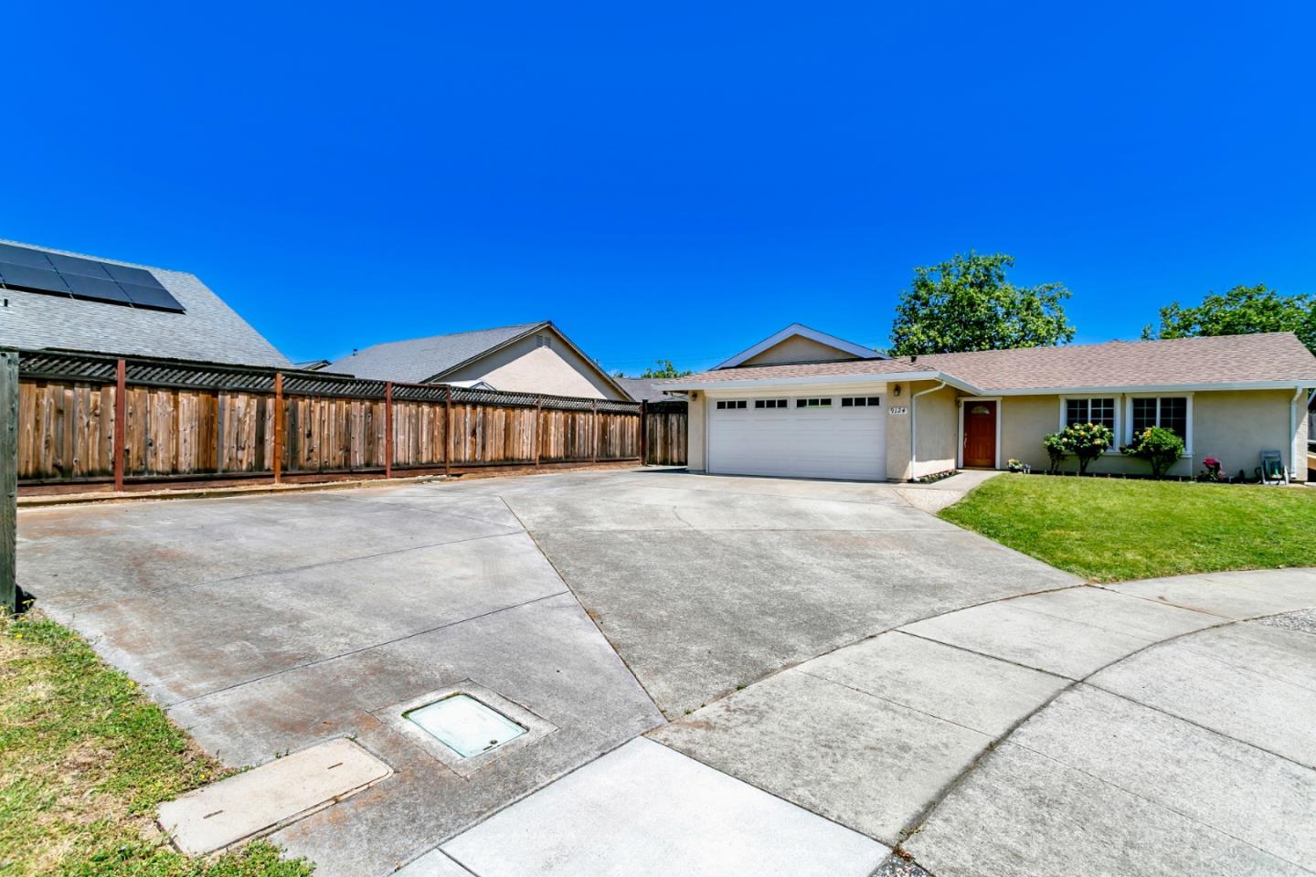 Detail Gallery Image 2 of 21 For 9124 Connell Ct, Gilroy,  CA 95020 - 4 Beds | 2 Baths