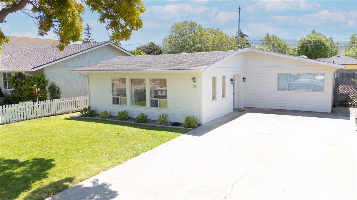Detail Gallery Image 1 of 26 For 33 Fourth St, Spreckels,  CA 93962 - 3 Beds | 2/1 Baths