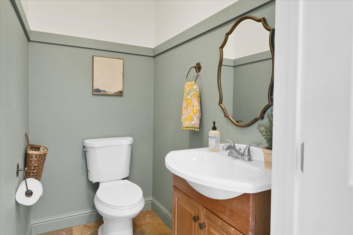 Detail Gallery Image 8 of 26 For 33 Fourth St, Spreckels,  CA 93962 - 3 Beds | 2/1 Baths