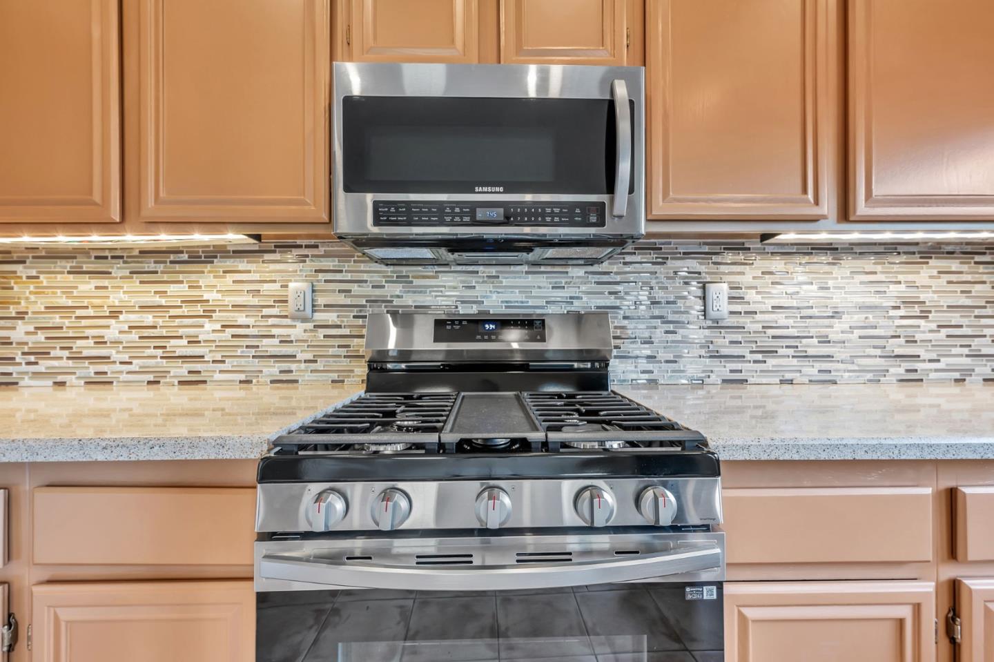 Detail Gallery Image 13 of 37 For 1308 Battle Creek Rd, Chula Vista,  CA 91913 - 3 Beds | 2/1 Baths