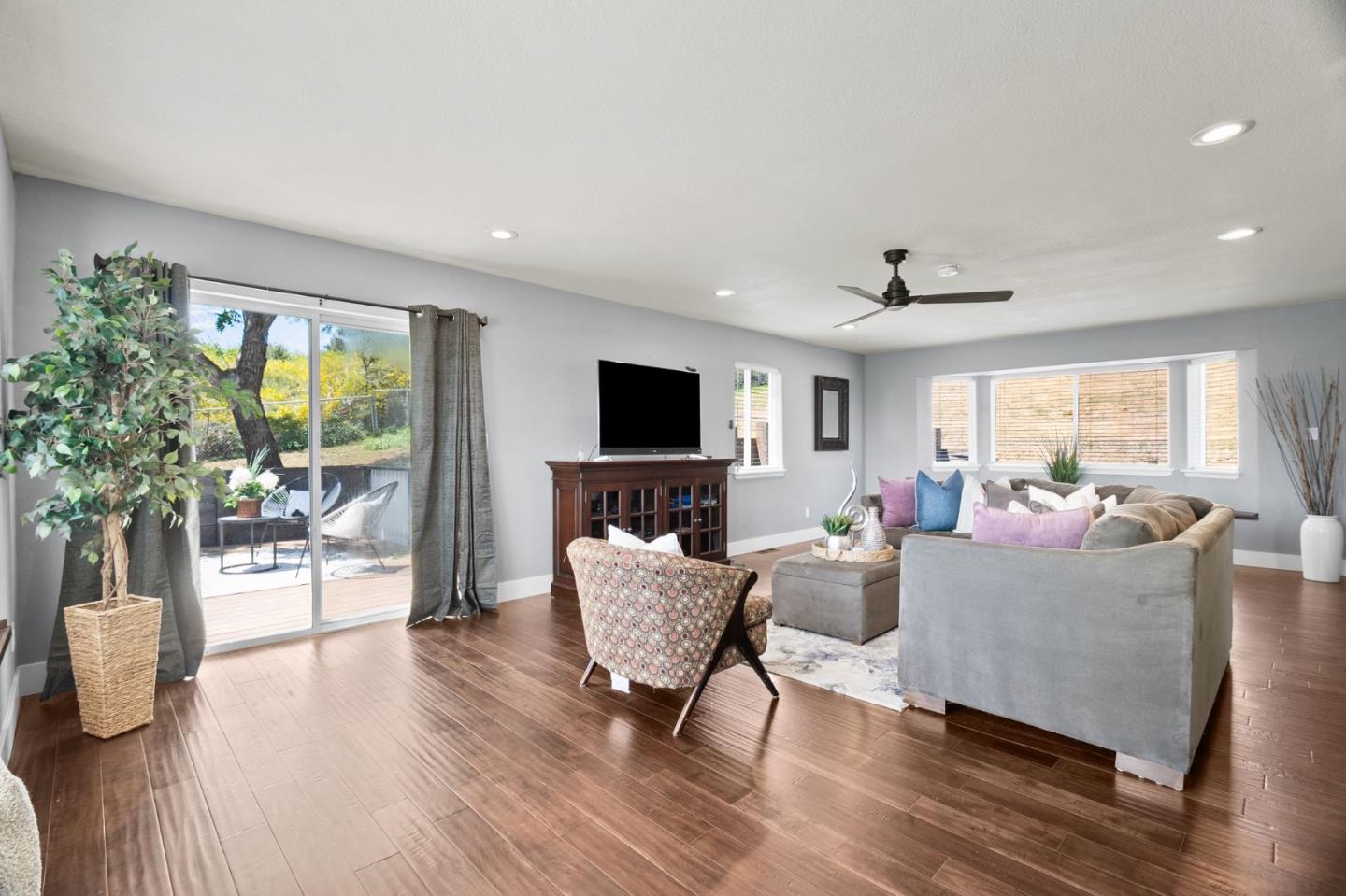 Detail Gallery Image 19 of 69 For 30680 Loma Chiquita Rd, Los Gatos,  CA 95033 - 4 Beds | 2/1 Baths