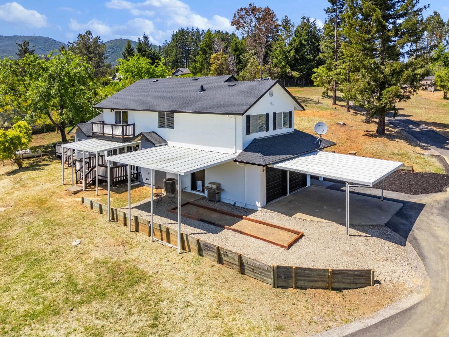 Detail Gallery Image 2 of 69 For 30680 Loma Chiquita Rd, Los Gatos,  CA 95033 - 4 Beds | 2/1 Baths