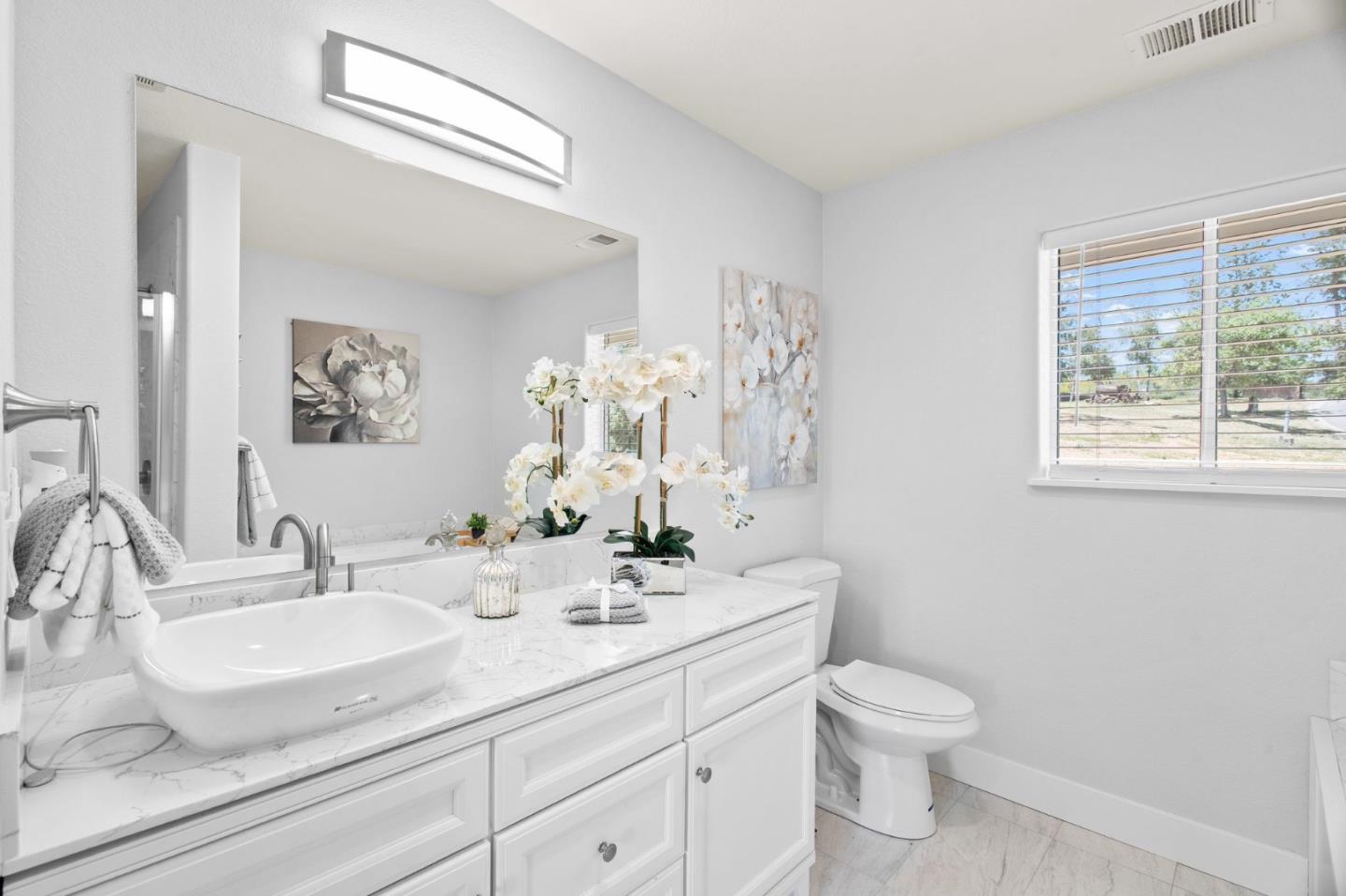 Detail Gallery Image 23 of 69 For 30680 Loma Chiquita Rd, Los Gatos,  CA 95033 - 4 Beds | 2/1 Baths