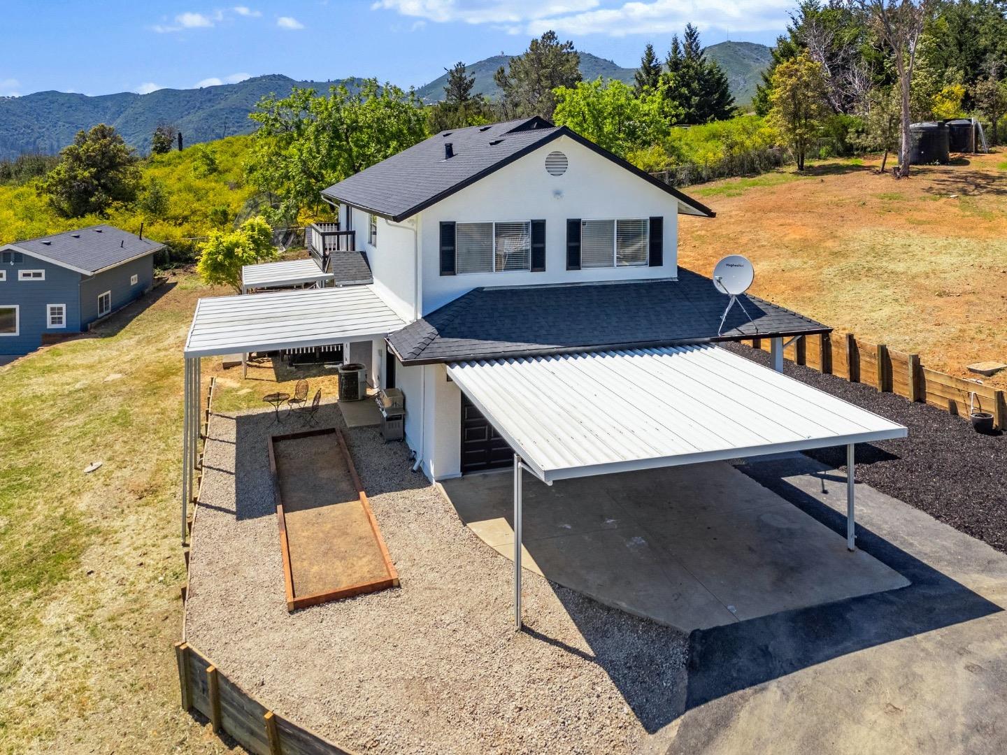 Detail Gallery Image 3 of 69 For 30680 Loma Chiquita Rd, Los Gatos,  CA 95033 - 4 Beds | 2/1 Baths