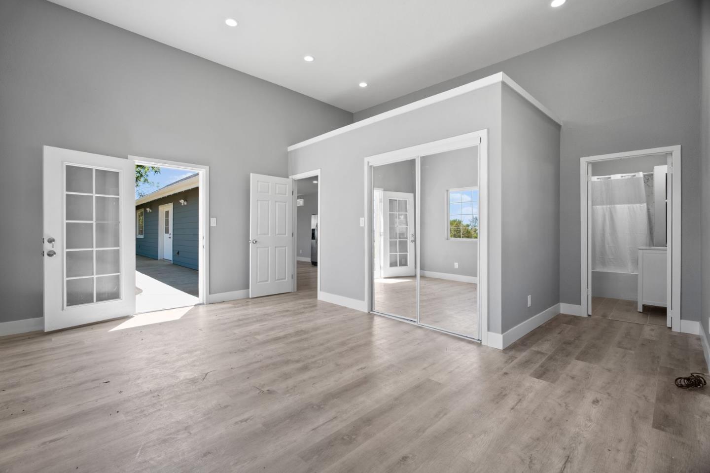 Detail Gallery Image 37 of 69 For 30680 Loma Chiquita Rd, Los Gatos,  CA 95033 - 4 Beds | 2/1 Baths