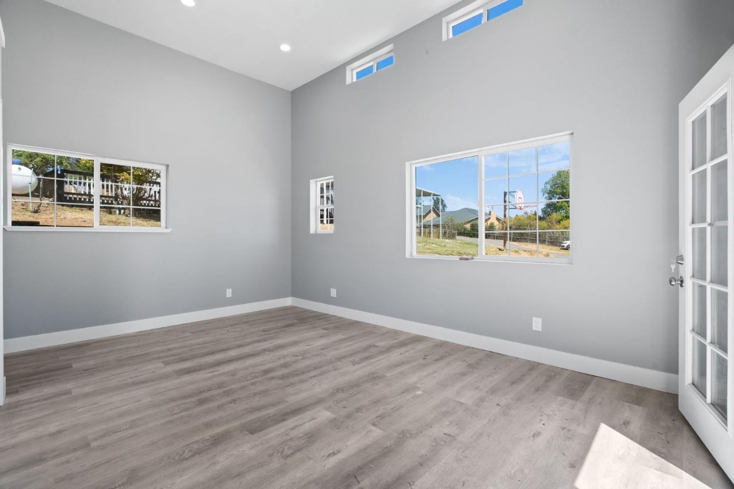 Detail Gallery Image 38 of 69 For 30680 Loma Chiquita Rd, Los Gatos,  CA 95033 - 4 Beds | 2/1 Baths