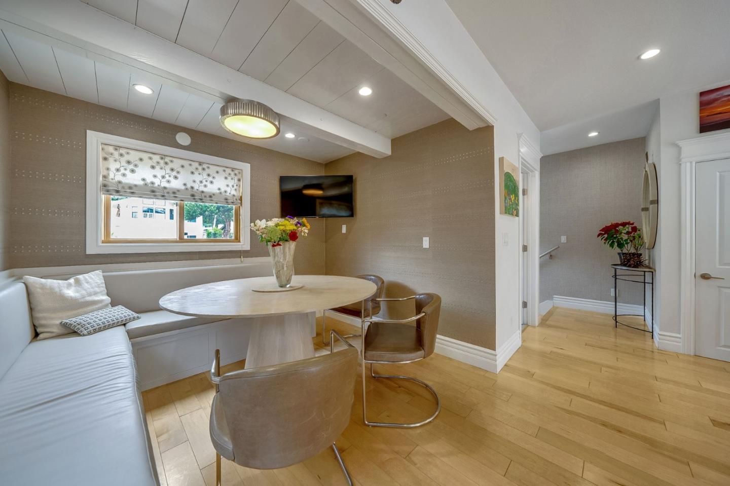 Detail Gallery Image 16 of 63 For 408 Roosevelt Blvd, Half Moon Bay,  CA 94019 - 3 Beds | 3/1 Baths