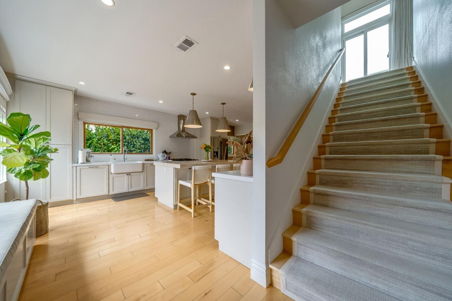Detail Gallery Image 17 of 63 For 408 Roosevelt Blvd, Half Moon Bay,  CA 94019 - 3 Beds | 3/1 Baths