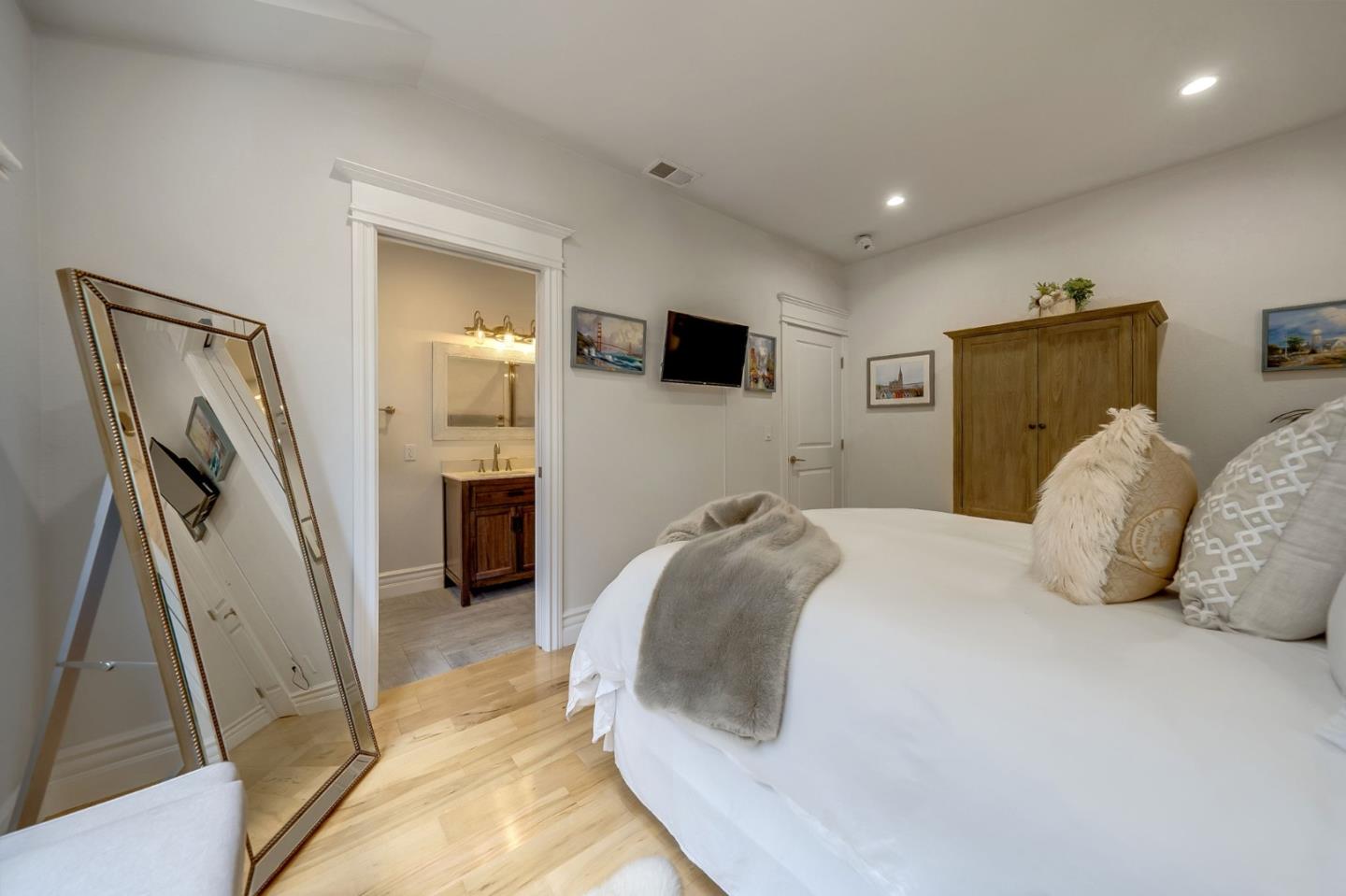 Detail Gallery Image 25 of 63 For 408 Roosevelt Blvd, Half Moon Bay,  CA 94019 - 3 Beds | 3/1 Baths