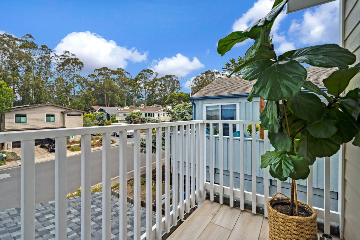 Detail Gallery Image 31 of 63 For 408 Roosevelt Blvd, Half Moon Bay,  CA 94019 - 3 Beds | 3/1 Baths