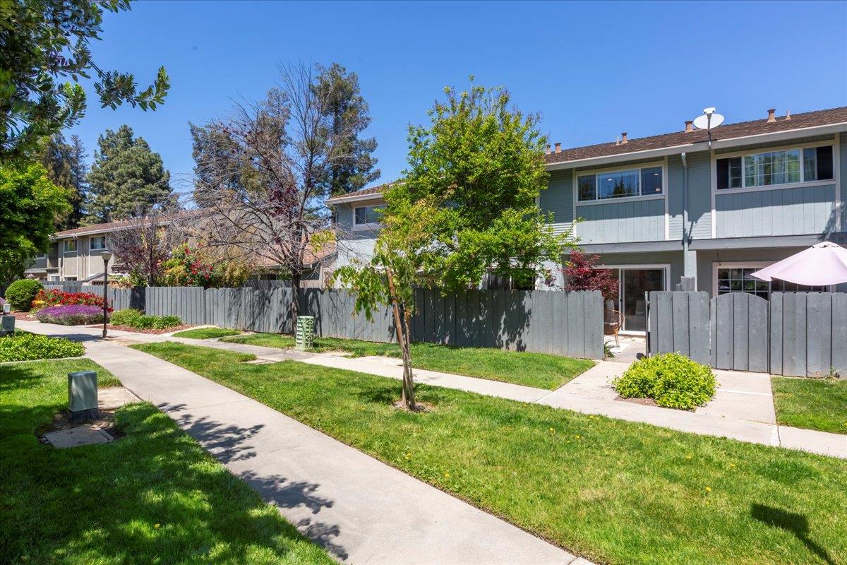 Detail Gallery Image 21 of 47 For 4618 Japonica Way, San Jose,  CA 95129 - 4 Beds | 2/1 Baths