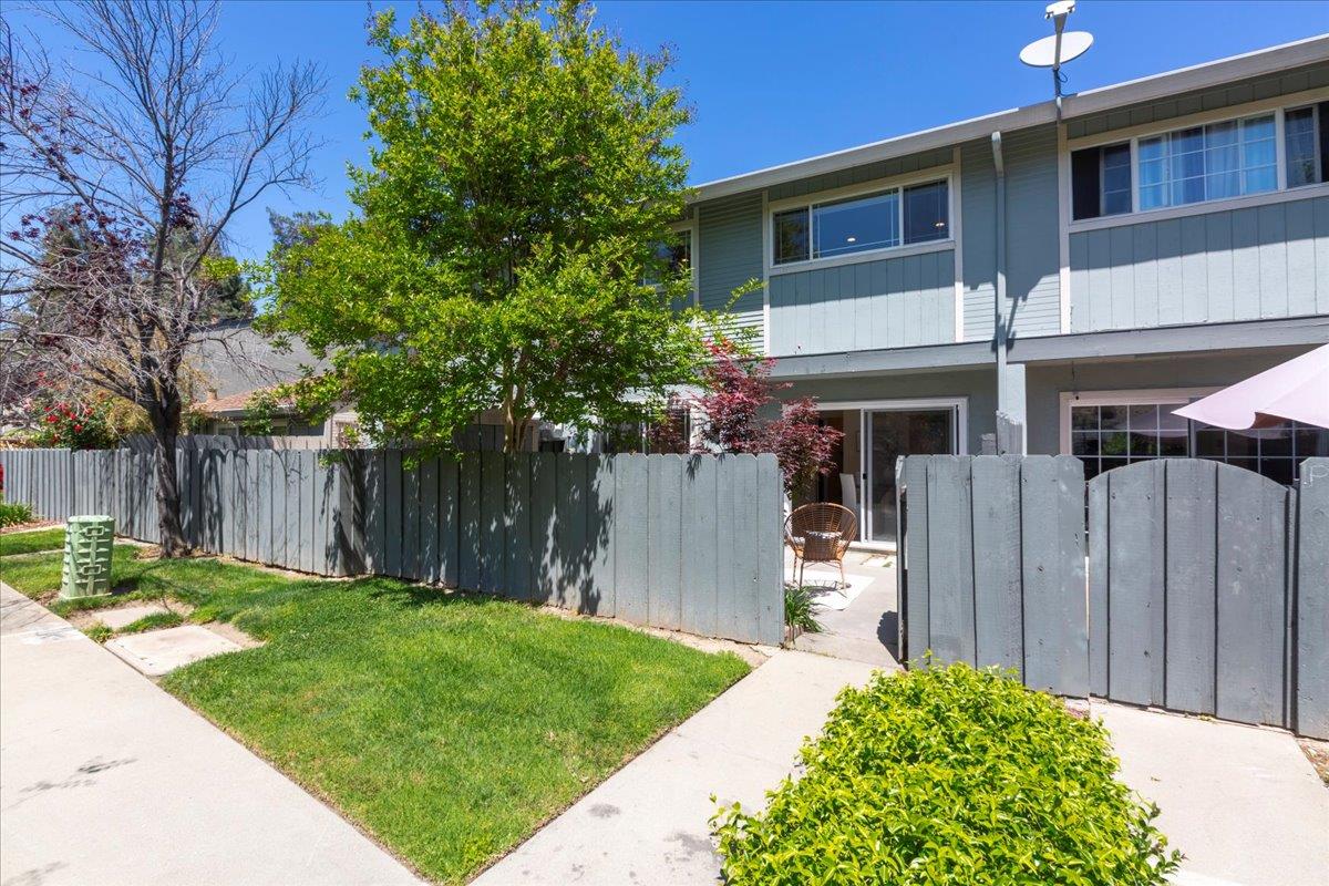 Detail Gallery Image 42 of 47 For 4618 Japonica Way, San Jose,  CA 95129 - 4 Beds | 2/1 Baths