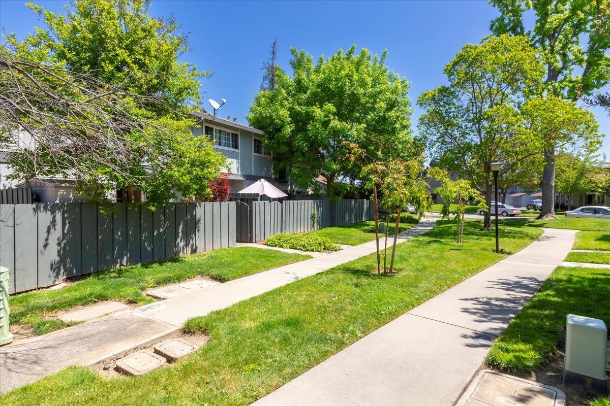 Detail Gallery Image 43 of 47 For 4618 Japonica Way, San Jose,  CA 95129 - 4 Beds | 2/1 Baths