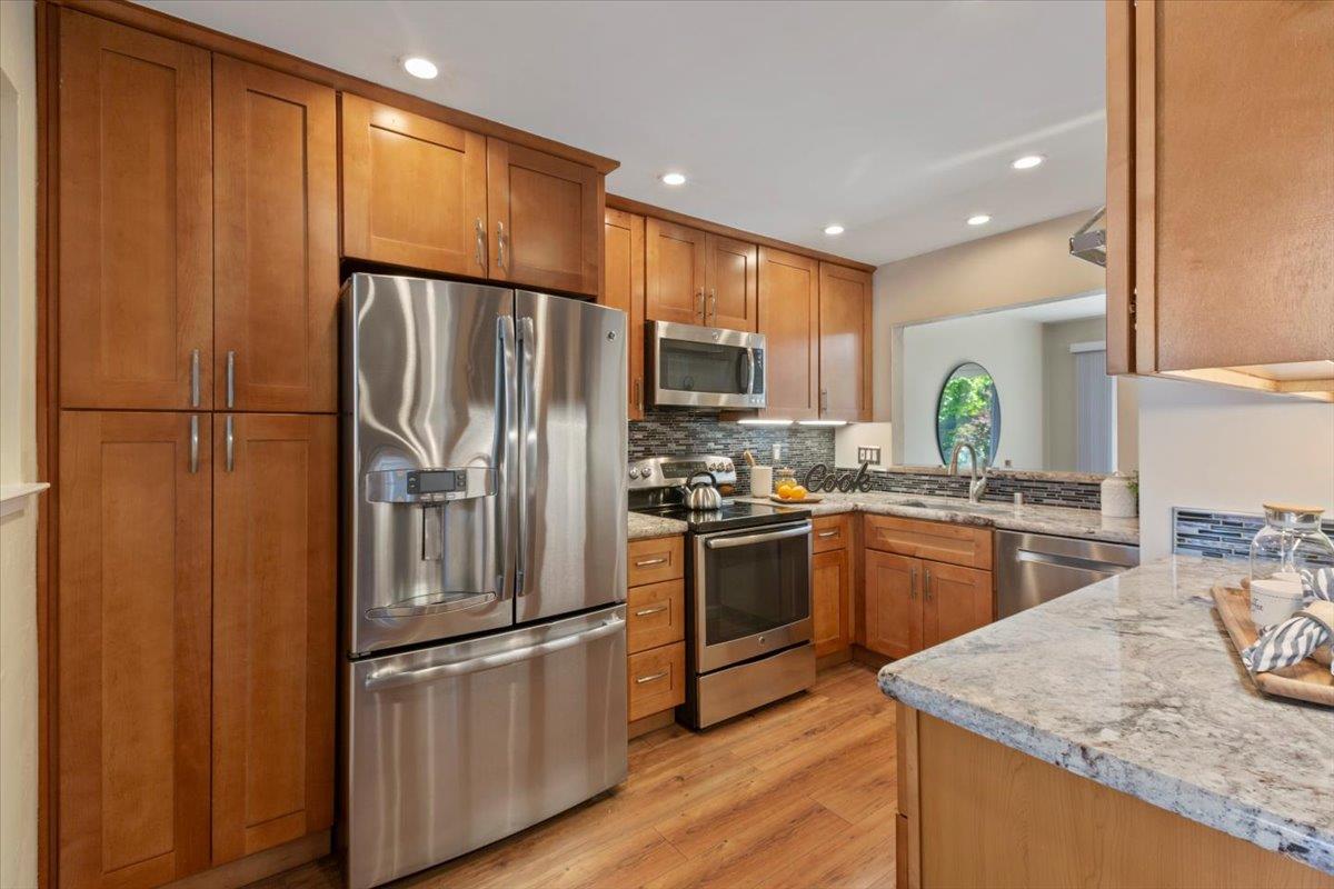 Detail Gallery Image 5 of 47 For 4618 Japonica Way, San Jose,  CA 95129 - 4 Beds | 2/1 Baths