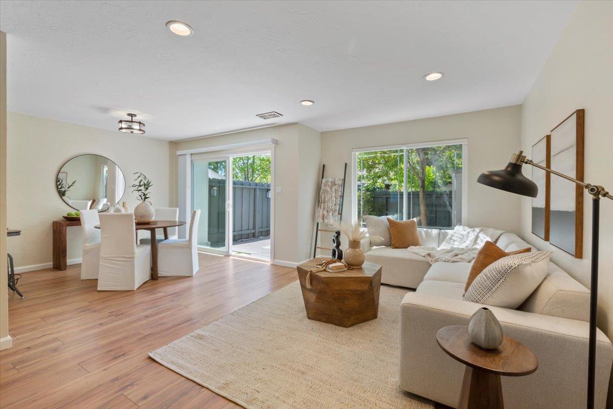 Detail Gallery Image 9 of 47 For 4618 Japonica Way, San Jose,  CA 95129 - 4 Beds | 2/1 Baths