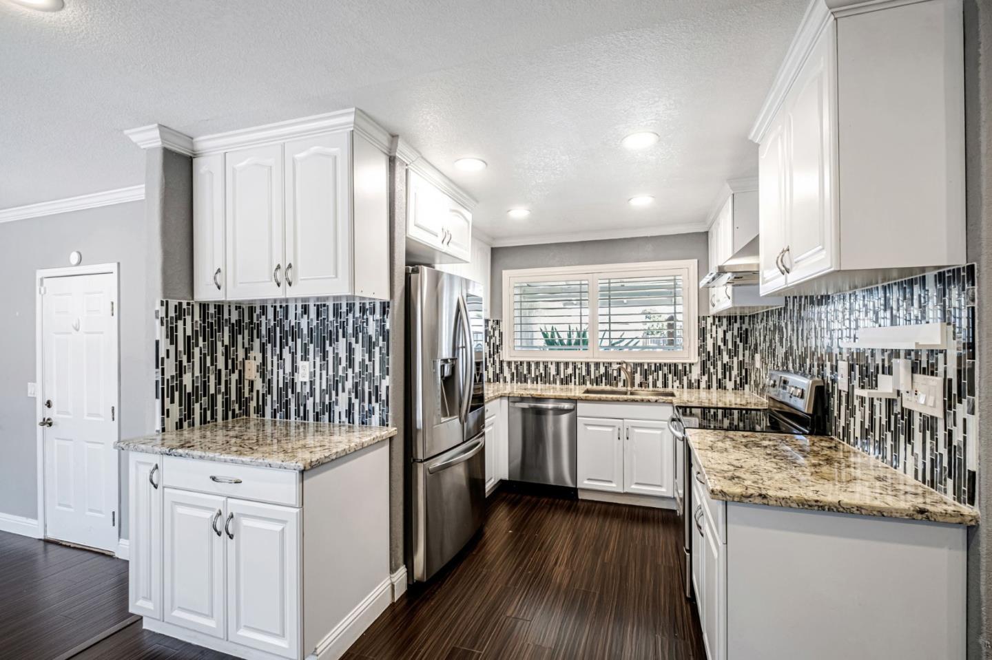 Detail Gallery Image 13 of 40 For 6221 Broadway Ave, Newark,  CA 94560 - 3 Beds | 2 Baths